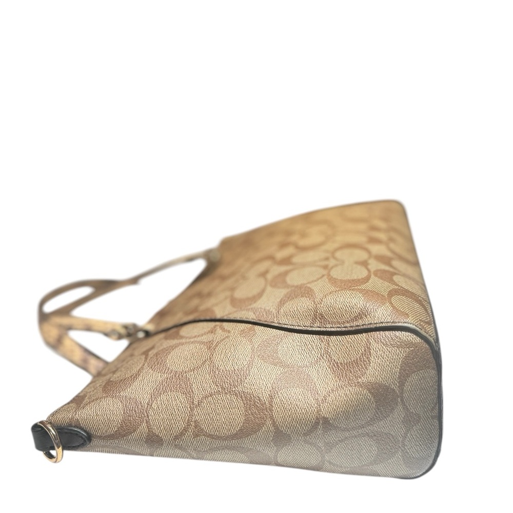 Coach Women's Signature Prairie Satchel - Picture 4 of 12